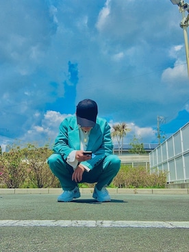 「neos（ネオス）のアイテム（テーラードジャケット）」を使った、C.C.さん（メンズ・165cm）の春コーディネート