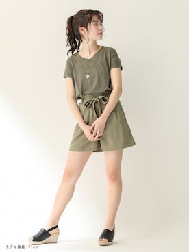 「ハニーズ」｜「アイテム（チュニック）」を使った、ハニーズさん（レディース・171cm）の夏コーディネート