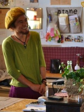 「HUG（ハグ）のアイテム」を使った、꧁東根市(未)公認市長候補꧂さん（メンズ・164cm）の秋コーディネート