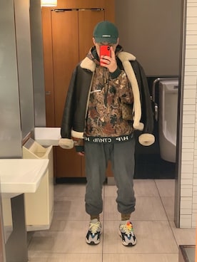 「Yeezy（イージー）のアイテム（パンツ）」を使った、keiさん（メンズ・178cm）の冬コーディネート