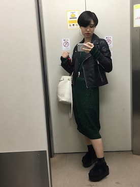 「ラメニット」｜「アイテム（ライダースジャケット）」を使った、wakabaさん（レディース・153cm）の秋コーディネート