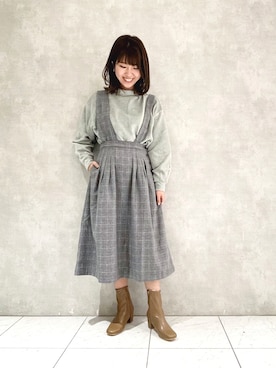 「アイテム（Tシャツ/カットソー、グリーン系）」を使った、ヤマシタさん（レディース・163cm）の冬コーディネート