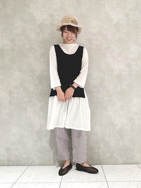 「ヒッコリー」｜「アイテム（スリッポン）」を使った、ヤマシタさん（レディース・163cm）の春コーディネート