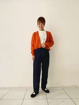 「アイテム（カーディガン/ボレロ、オレンジ系）」を使った、ヤマシタさん（レディース・163cm）の冬コーディネート