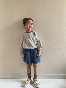 「部屋撮り」｜「アイテム（ニットキャップ/ビーニー）」を使った、y___aさん（キッズ・120cm）の春コーディネート