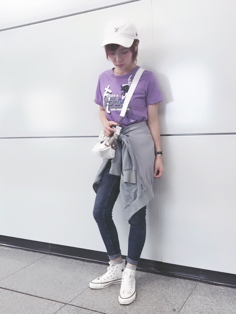 「BEAMS、BEAMS BOY、IZZUE、converse、秋コーデ」｜「BEAMS BOYのNEW ERA × BEAMS BOY / 別注 BBロゴ ベースボールキャップ（キャップ、ホワイト系）」を使った、beary_rabbitさん（レディース・156cm）の秋コーディネートの1枚目の写真
