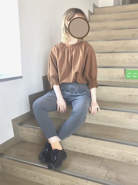 「ブラウン×グレー」｜しおりさん（レディース・165cm）の秋コーディネート