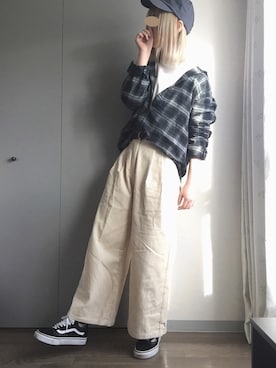 しおりさんのコーディネート