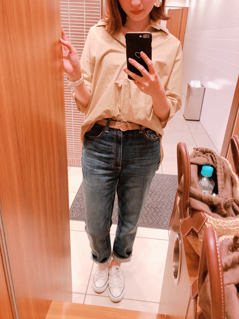 「ootd、カジュアルコーデ、カジュアル、ハイウエストストレートジーンズ、プチプラ、ＧＷ、BBQ」｜「SENSE OF PLACE by URBAN RESEARCHのスキッパールーズシャツ(5分袖)（シャツ/ブラウス、ベージュ系）」を使った、ミユさん（レディース・163cm）の春コーディネートの1枚目の写真