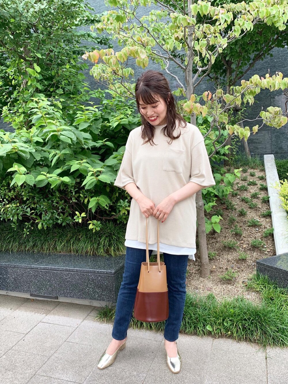 「154cm」｜「OZOCの◆[洗える]GIZA COTTONビッグTシャツ（Tシャツ/カットソー、ベージュ系）」を使った、kaori724さん（レディース・154cm）の春コーディネートの1枚目の写真
