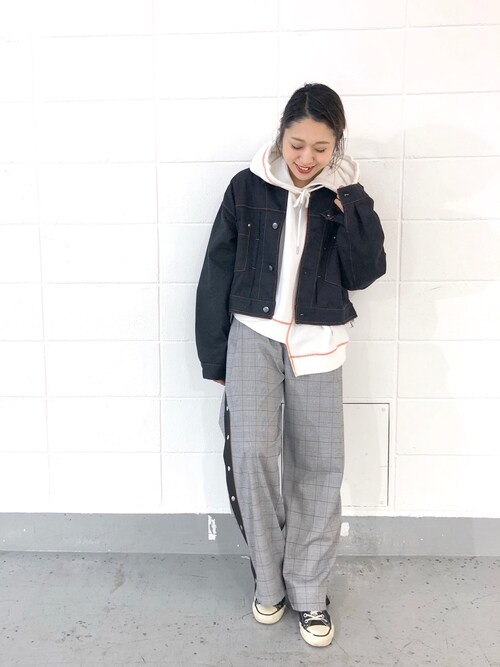 WHO'S WHO gallery�{��nodopachi����́u�i�b�j�v���g�����R�[�f�B�l�[�g