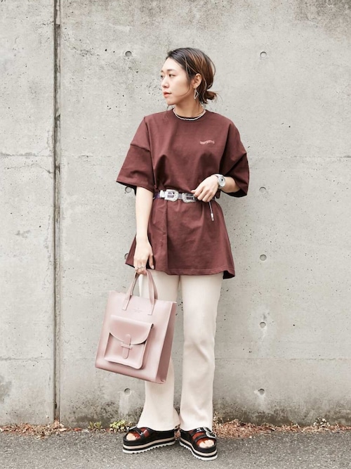 WHO'S WHO gallery本部nodopachiさんの「(|)」を使ったコーディネート