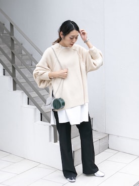 「スリット」｜「アイテム（アナログ腕時計）」を使った、nodopachiさん（レディース・163cm）の秋コーディネート