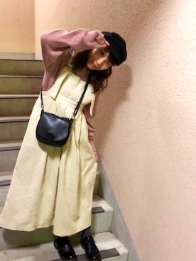 「くすみピンク」｜「アイテム（ジャンパースカート）」を使った、あーちゃんさん（レディース・154cm）の秋コーディネート