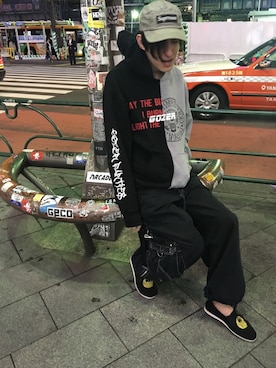 「Supreme （シュプリーム）のアイテム（その他シューズ）」を使った、やんねさん（メンズ・180cm）の春コーディネート
