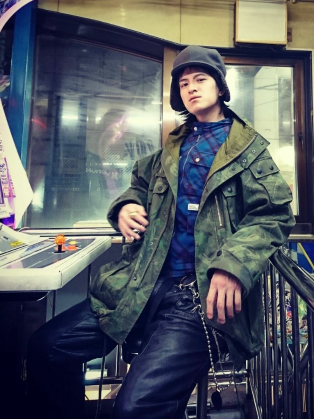 「ビッグシルエット、パイロットキャップ、フライトキャップ、レザーパンツ、ウォレットチェーン、wtaps、SUB-AGE.、柄×柄、カモフラ」｜「SUB-AGE.のSUB-AGE. RAGLAN BLOUSON (17AW-SABL-01-CAMO）（ブルゾン、その他）」を使った、やんねさん（メンズ・180cm）の冬コーディネートの1枚目の写真