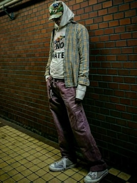 「バーバリー」｜「アイテム（キャップ）」を使った、やんねさん（メンズ・180cm）の春コーディネート