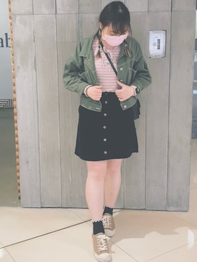 「アイテム（デニムジャケット、グリーン系）」を使った、Bear_outfitさん（レディース・160cm）の冬コーディネート