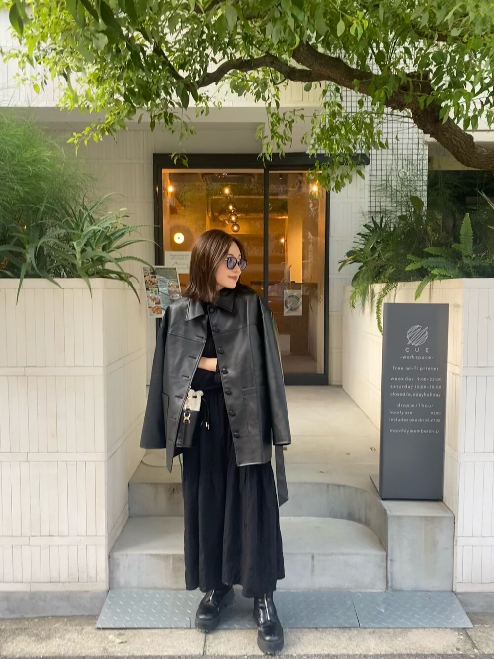 「UNE MANSIONのベルト革ジャケット（ライダースジャケット、ブラック系）」を使った、ruka さん（レディース・154cm）の秋コーディネートの1枚目の写真