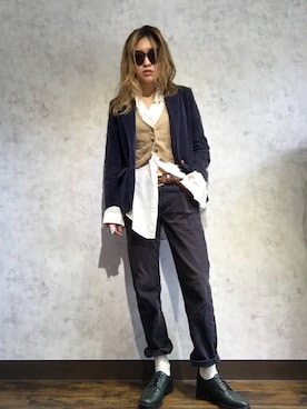 「アイテム（ローファー、グリーン系）」を使った、Kotomi Minagawaさん（レディース・169cm）の冬コーディネート