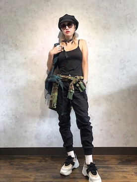 「寅一（トライチ）のアイテム」を使った、Kotomi Minagawaさん（レディース・169cm）の秋コーディネート