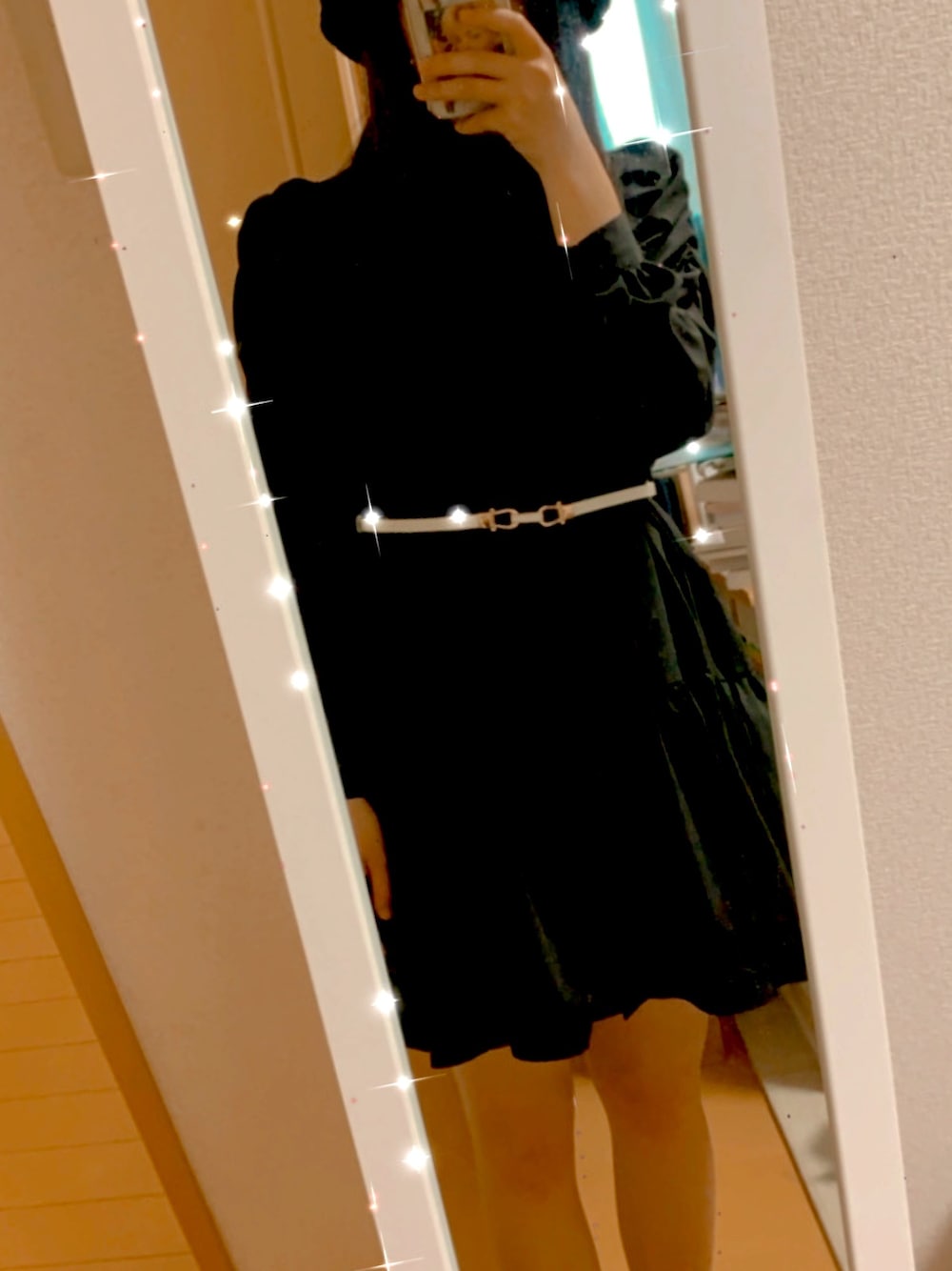 「Grailのアイテム（ワンピース/ドレス、ブラック系）」を使った、ちょこさん（レディース・161cm）の春コーディネートの1枚目の写真