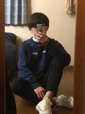 「TOMMY HILFIGER（トミーヒルフィガー）のアイテム（スウェット）」を使った、古着かっこよく着てえなさん（メンズ・160cm）の秋コーディネート