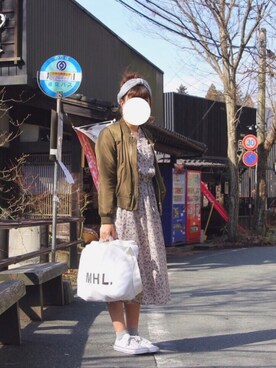 「小花柄ワンピース」｜「アイテム（アナログ腕時計）」を使った、さくさくぱんださん（レディース・162cm）の冬コーディネート