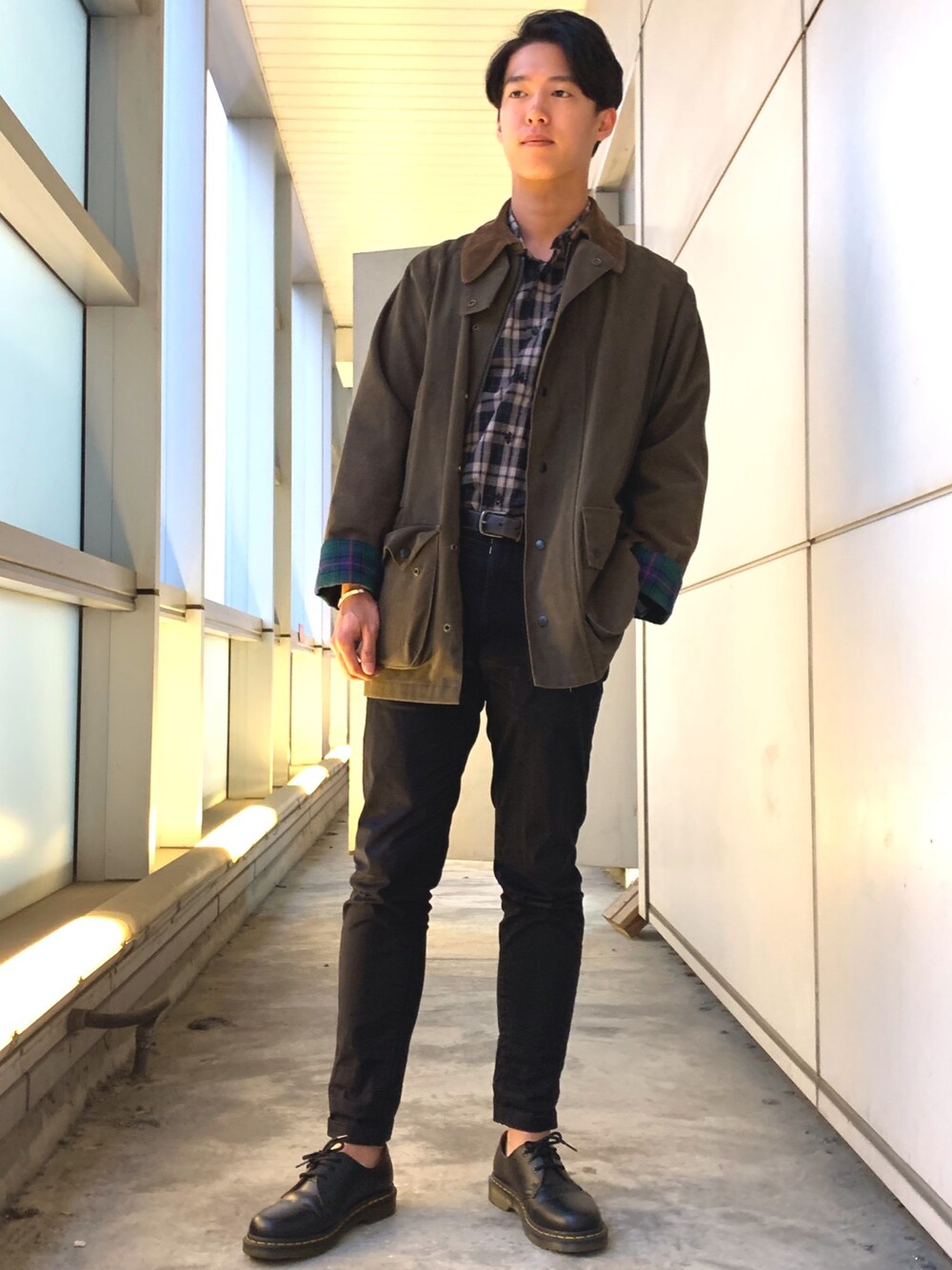 「格子、襯衫、馬丁、格子襯衫、大衣、軍綠色、apm&rpm、spectral、秋冬、ootdtw」｜「apm&rpmのアイテム（ダッフルコート、グリーン系）」を使った、EricZhongさん（メンズ・178cm）の秋コーディネートの1枚目の写真