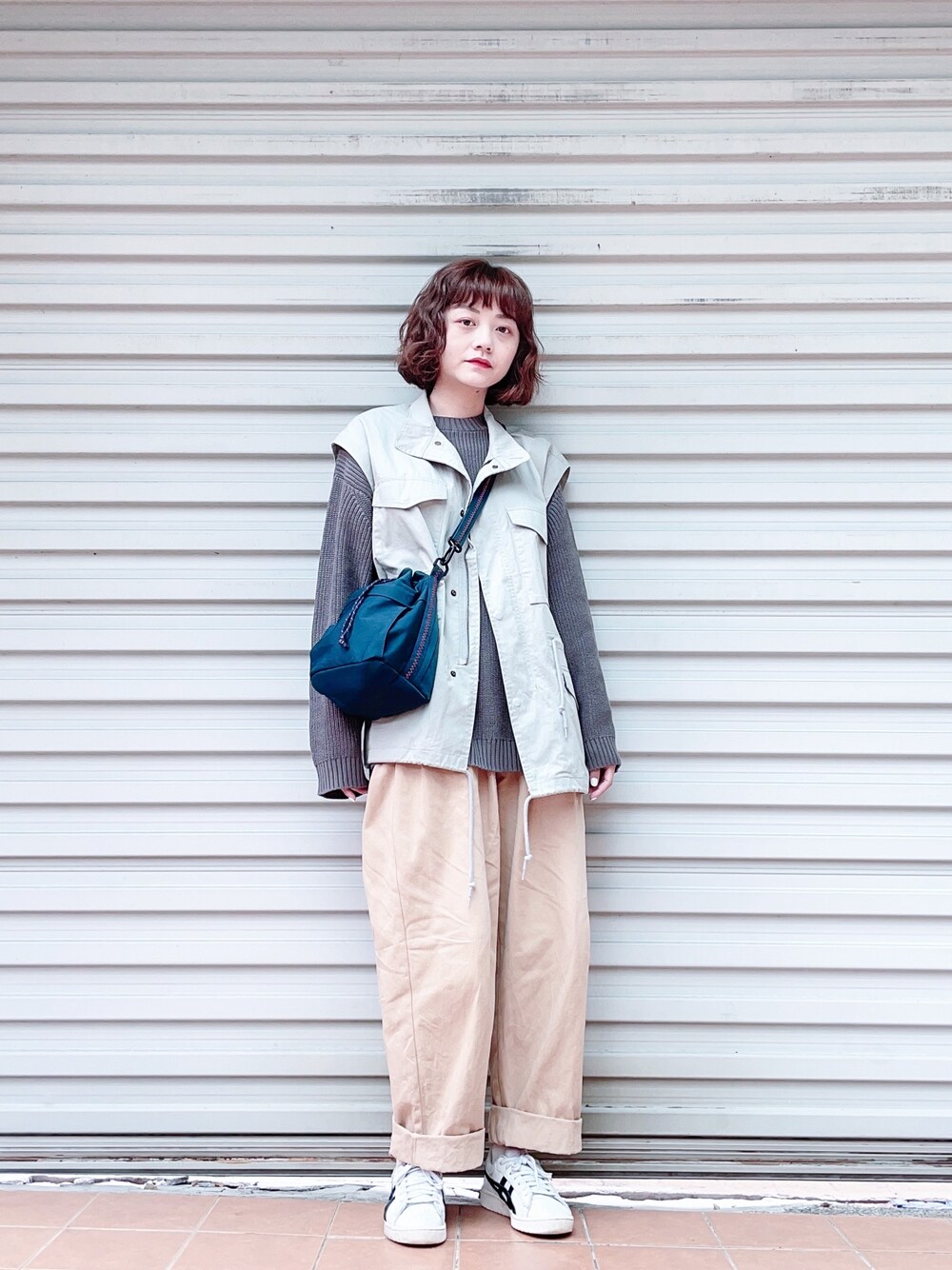「plain-meのアイテム（その他トップス、グリーン系）」を使った、林郁芳 Miki🇹🇼さん（レディース・160cm）の冬コーディネートの1枚目の写真