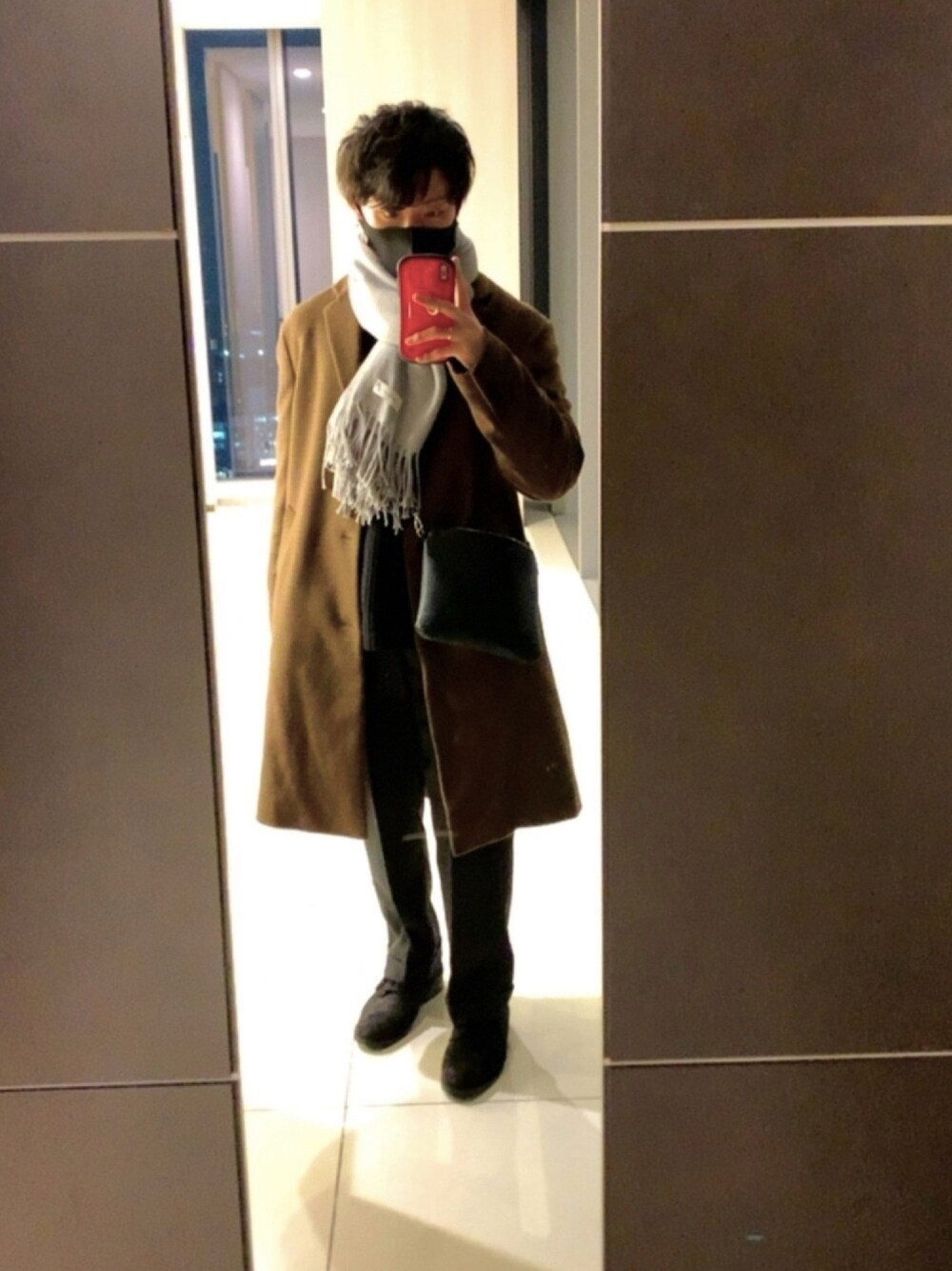 「冬、おしゃれさんと繋がりたい、シンプルコーデ、低身長コーデ、スラックス」｜「GUのアイテム（ドレスシューズ、ブラック系）」を使った、tomoさん（メンズ・166cm）の冬コーディネートの1枚目の写真