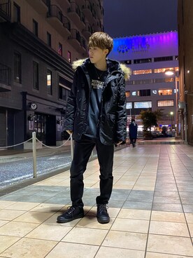 「AVIREX（アヴィレックス）のアイテム（ステンカラーコート）」を使った、EITOさん（メンズ・170cm）の冬コーディネート