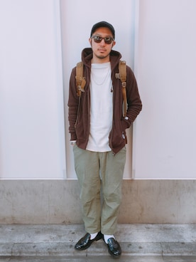 「GREGORY（グレゴリー）のアイテム」を使った、佐藤嘉紀さん（メンズ・174cm）の春コーディネート