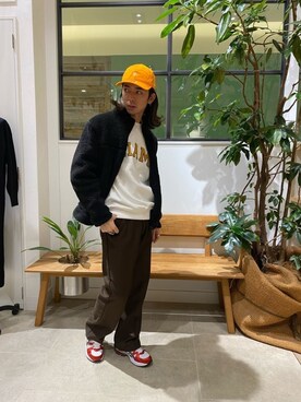「URBAN RESEARCH Sonny Label（アーバンリサーチサニーレーベル）のアイテム（スウェット）」を使った、マルヤマ　さん（メンズ・171cm）の冬コーディネート