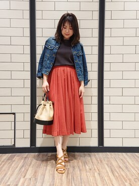 「URBAN RESEARCH ROSSO WOMEN（アーバンリサーチ　ロッソ）のアイテム（デニムジャケット）」を使った、ヤマサキナナさん（レディース・160cm）の春コーディネート