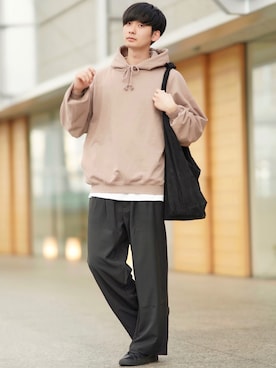 「DOOPZ（ドープス）のアイテム（スニーカー）」を使った、Fujino Masaruさん（メンズ・181cm）の冬コーディネート