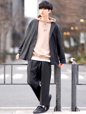 「DOOPZ（ドープス）のアイテム（スニーカー）」を使った、Fujino Masaruさん（メンズ・181cm）の冬コーディネート