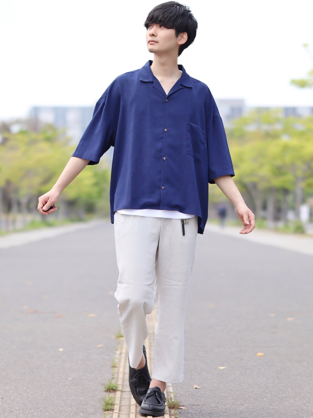 Fujino Masaruさんの「【BASQUE -enthusiastic design-】BIGシルエットドロップショルダー半袖オープンカラーシャツ（BASQUE magenta）」を使ったコーディネート
