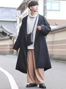 「my beautiful landlet（マイビューティフルランドレット）のアイテム（トレンチコート）」を使った、Fujino Masaruさん（メンズ・181cm）の冬コーディネート
