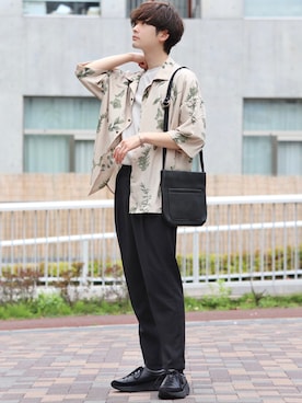 「CASPER JOHN（キャスパージョン）のアイテム（リング）」を使った、Fujino Masaruさん（メンズ・180cm）の春コーディネート