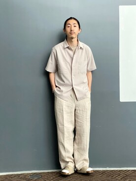 「URBAN RESEARCH DOORS（アーバンリサーチドアーズ）のハードマンズリネン 2タックトラウザー（その他パンツ）」を使った、山崎まさひささん（メンズ・175cm）の夏コーディネート