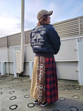 「チェック柄に恋してる」｜「アイテム（MA-1）」を使った、AYNさん（レディース・157cm）の秋コーディネート