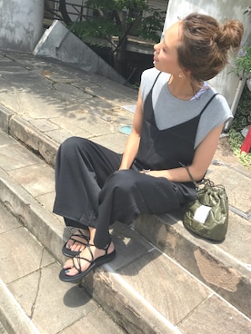 「アイテム（つなぎ/オールインワン、ベージュ系）」を使った、maiさん（レディース・165cm）の夏コーディネート