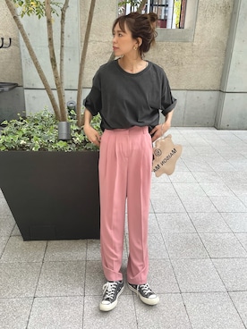 「DHOLIC（ディーホリック）のアイテム（スラックス）」を使った、maiさん（レディース・165cm）の春コーディネート