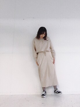 「消えそうな色コーデ」｜「アイテム（スウェット）」を使った、rioさん（レディース・160cm）の春コーディネート