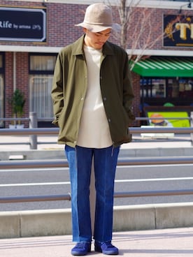 「Traditional Weatherwear」｜「アイテム（その他アウター）」を使った、よこうちさん（メンズ・167cm）の春コーディネート