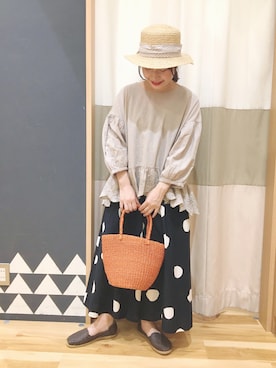 「アイテム（トートバッグ、レッド系）」を使った、む ら ま つさん（レディース・148cm）の春コーディネート