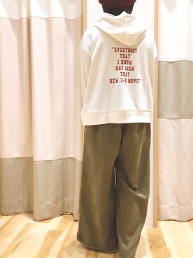 「Samansa Mos2 blue」｜「アイテム（ニットキャップ/ビーニー）」を使った、む ら ま つさん（レディース・148cm）の秋コーディネート