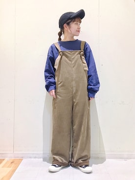 「Samansa Mos2 blue（サマンサモスモスブルー）のアイテム（サロペット/オーバーオール）」を使った、む ら ま つさん（レディース・148cm）の冬コーディネート