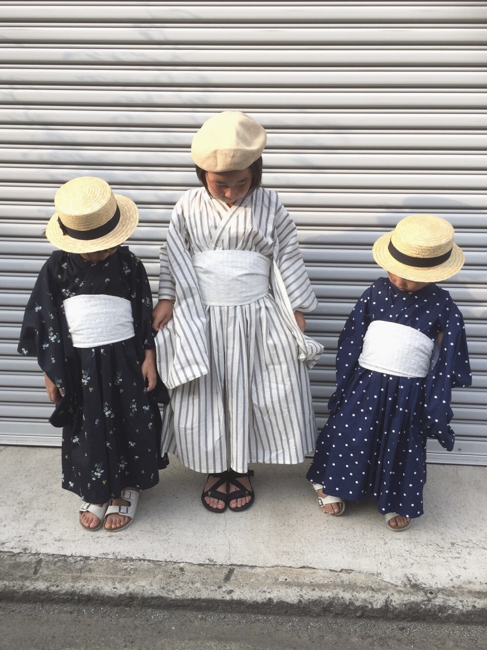 「浴衣、3姉妹、キッズファッション、ciaopanicTYPY、カンカン帽、ベレー帽、女の子」｜「CIAOPANIC TYPYのらくらく浴衣ガールズ（浴衣、ホワイト系）」を使った、koyukiさん（キッズ・100cm）の夏コーディネートの1枚目の写真